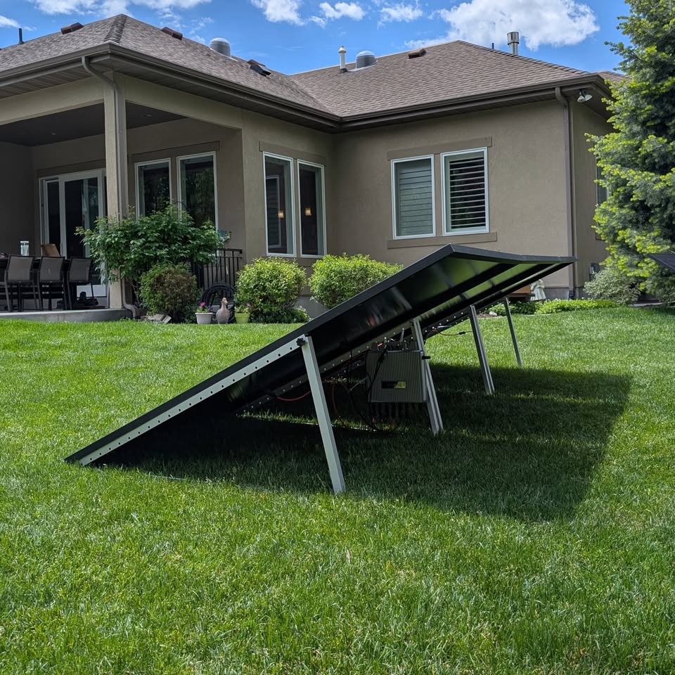1600W Plug-in Solar Kit | 120V Plug and Play Solar Kit | EcoFlow STREAM Microinverter