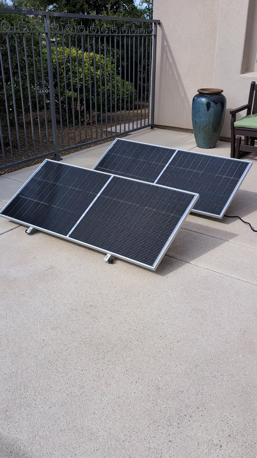 Free Shipping | Balcony Solar Kit | 390W Plug-and-Play Solar Kit with Hoymiles 120V Microinverter